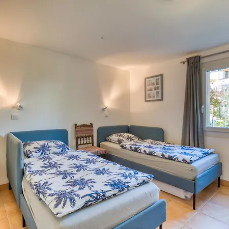 Maison Sur La Mare Nyaraló *